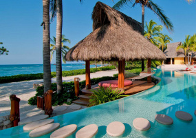 2733 Southeast Kinghorne Pike, Lokeren, Pennsylvania, 5 Bedrooms Bedrooms, 4 Rooms Rooms,5 BathroomsBathrooms,Office,For Sale,Southeast Kinghorne Pike,1006